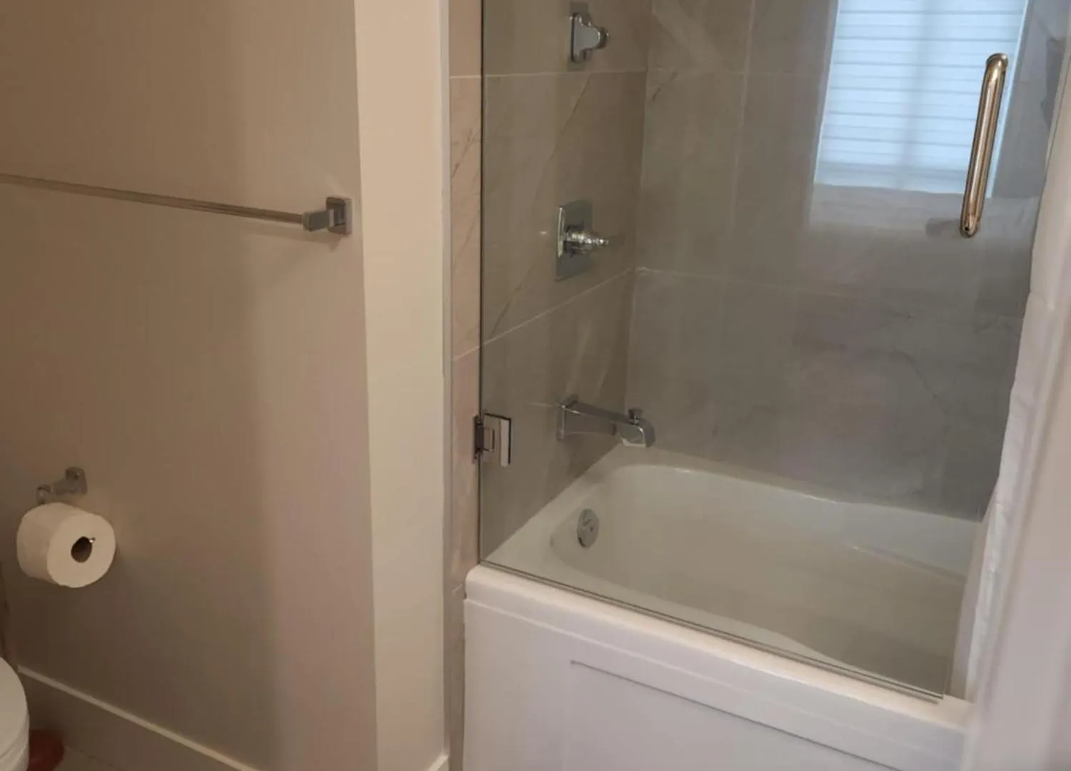 Сasa de vacaciones Discover Tranquility In This 2 Bed Townhouse Vancouver