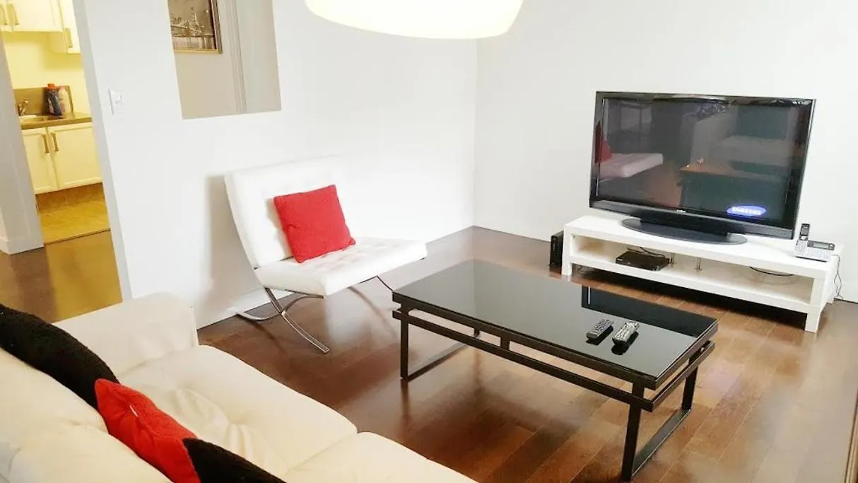 Discover Tranquility In This 2 Bed Townhouse Vancouver Сasa de vacaciones